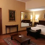 Luna Hotel 4*