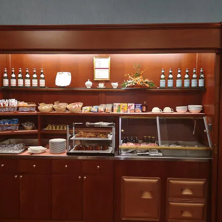 Luna Hotel 4*