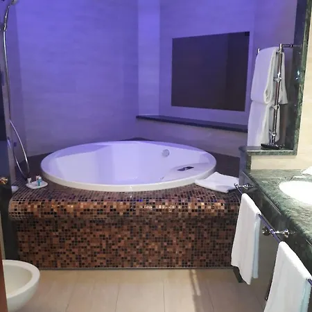 Hotel Luna 4*